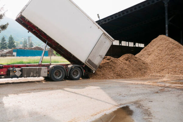 Wood Chips For Chicken Runs